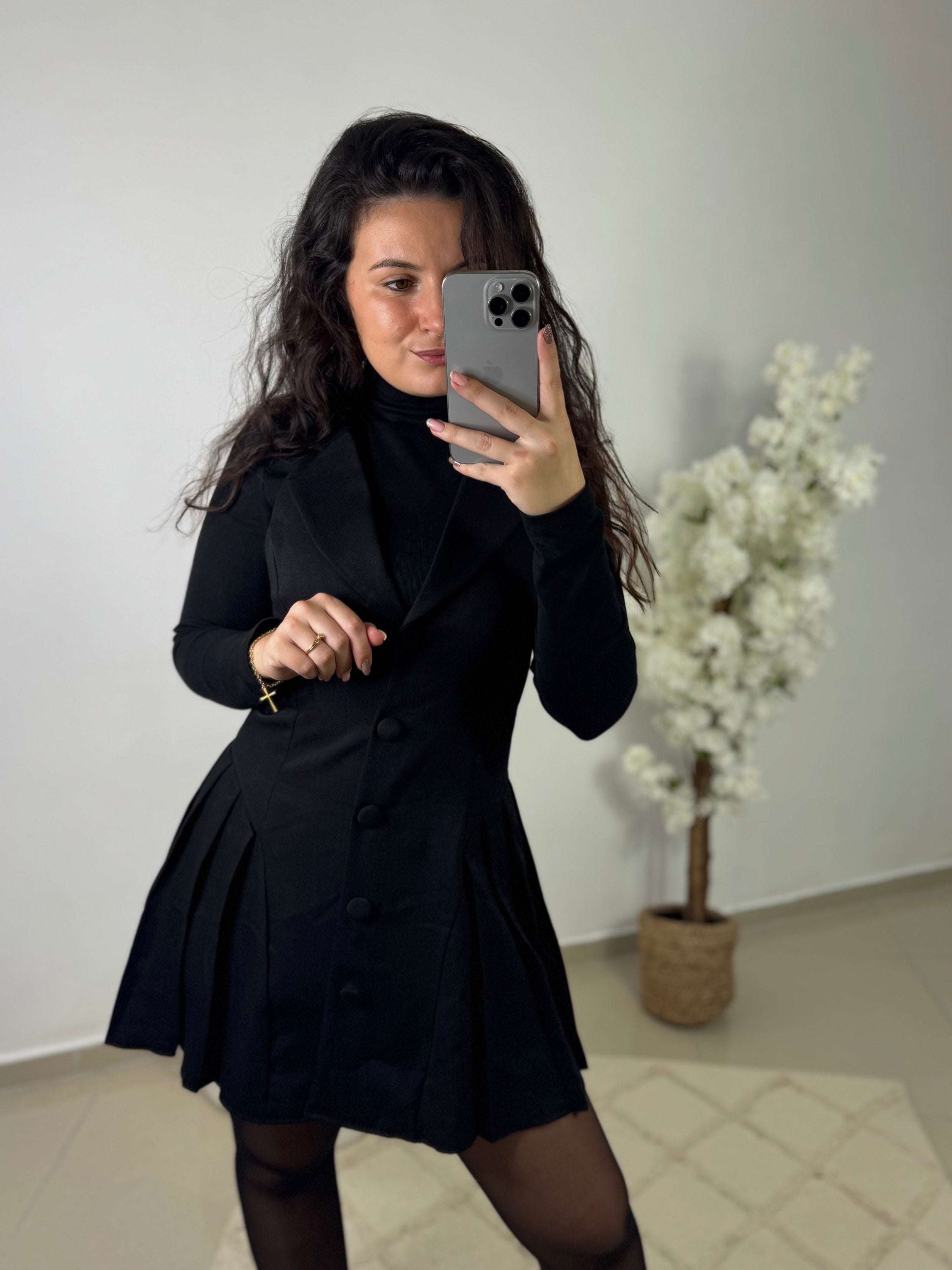 Robe Inaya noir