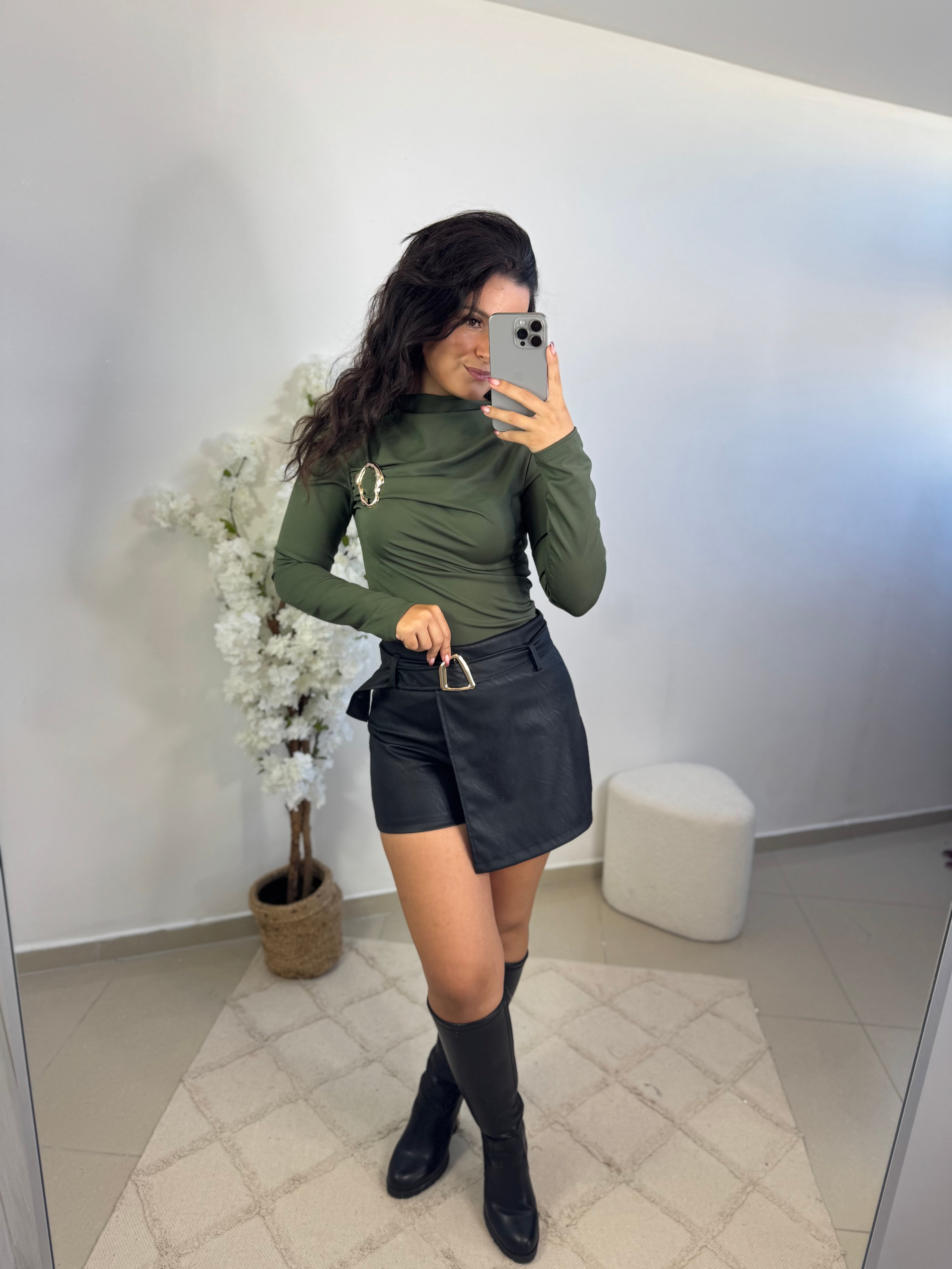 Jupe short simili cuir