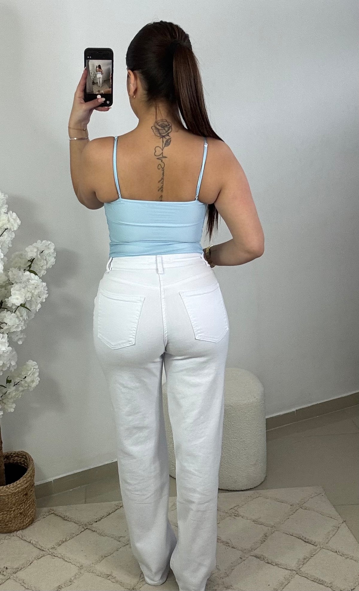 Haut Emma