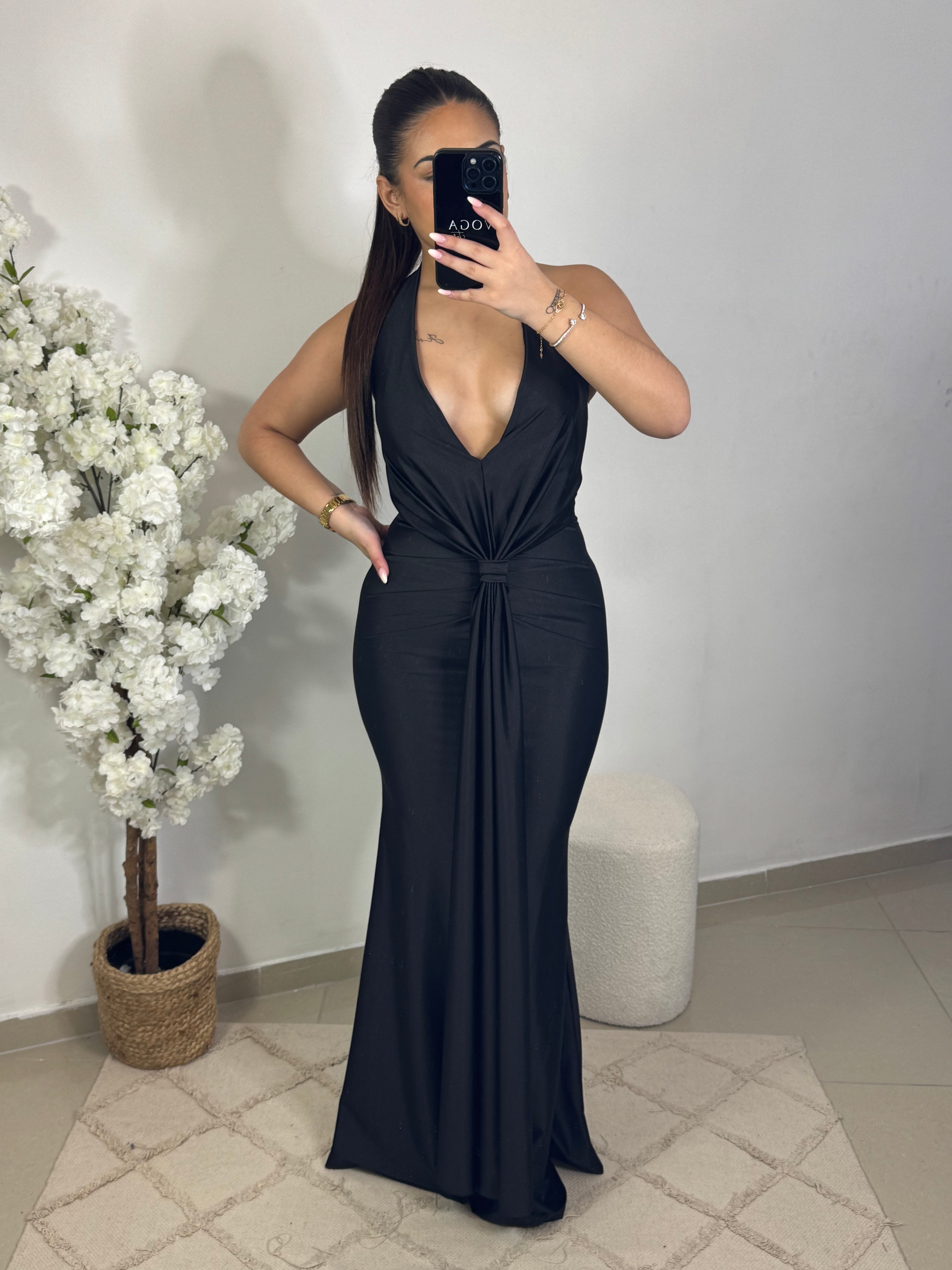 Robe Nola
