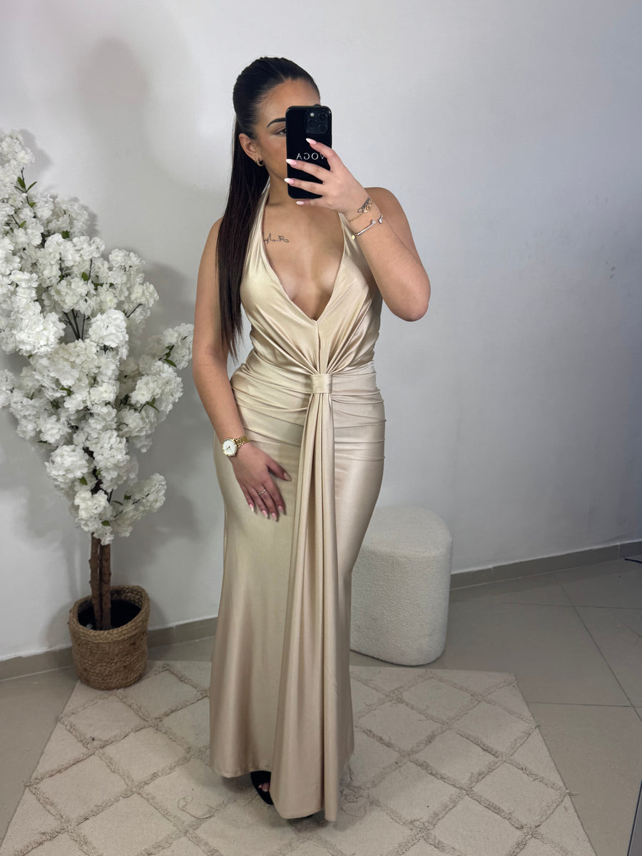 Robe Nola