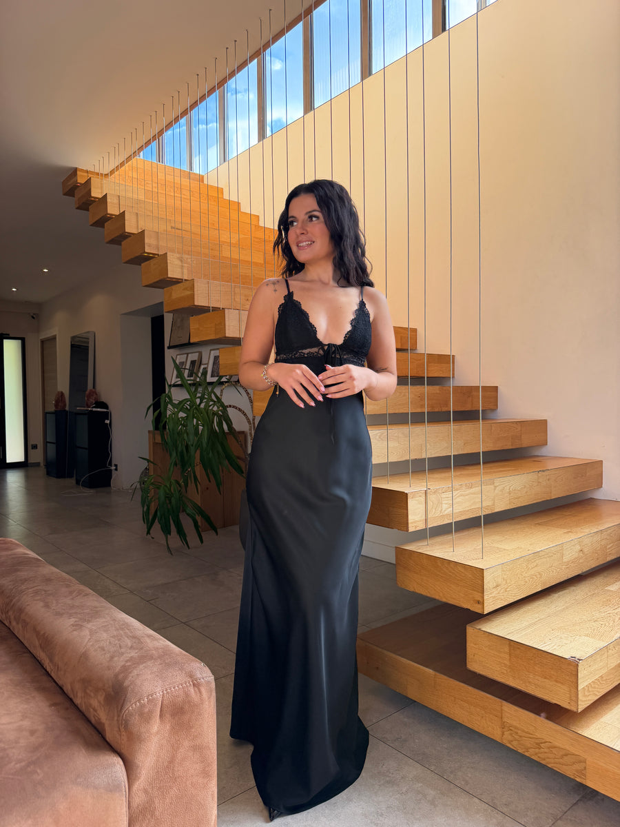 Robe Amara